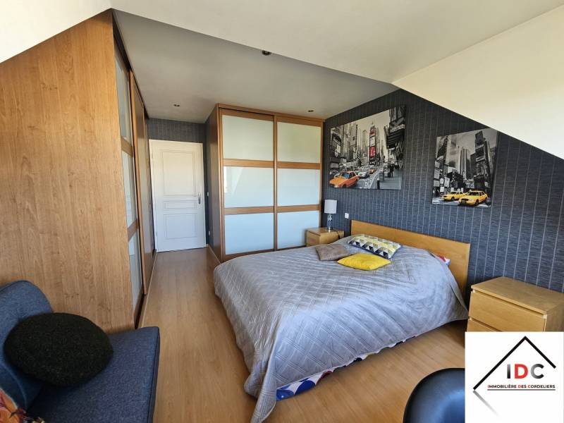 Estimation immobilière d’un appartement T5 de 175 m² avec terrasse à Dieuze