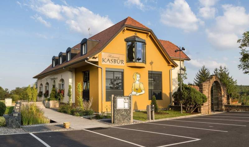 KASBUR: RESTAURANT GASTRONOMIQUE ÉTOILÉ À SAVERNE DANS LE BAS-RHIN Saverne 67700 dans le Bas-Rhin Restaurant KASBUR