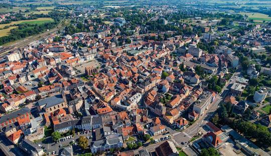 Pourquoi faire estimer mon bien immobilier à Sarrebourg par un professionnel local?